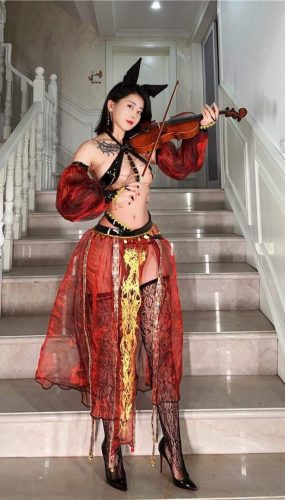 张老师 – 漂亮衣服 [15P/11MB]