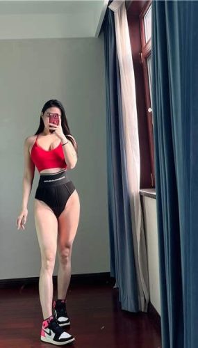 宝儿茹 – 红色拿捏 [14P/29MB]