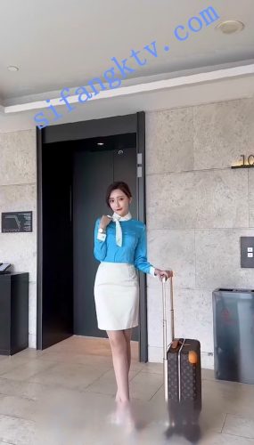 秀人网 王馨瑶【无删减版空姐制服诱惑】最新