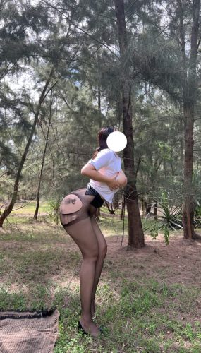 【微-密】迷人的五姨太-制服OL的户外诱惑 [30P-198M]